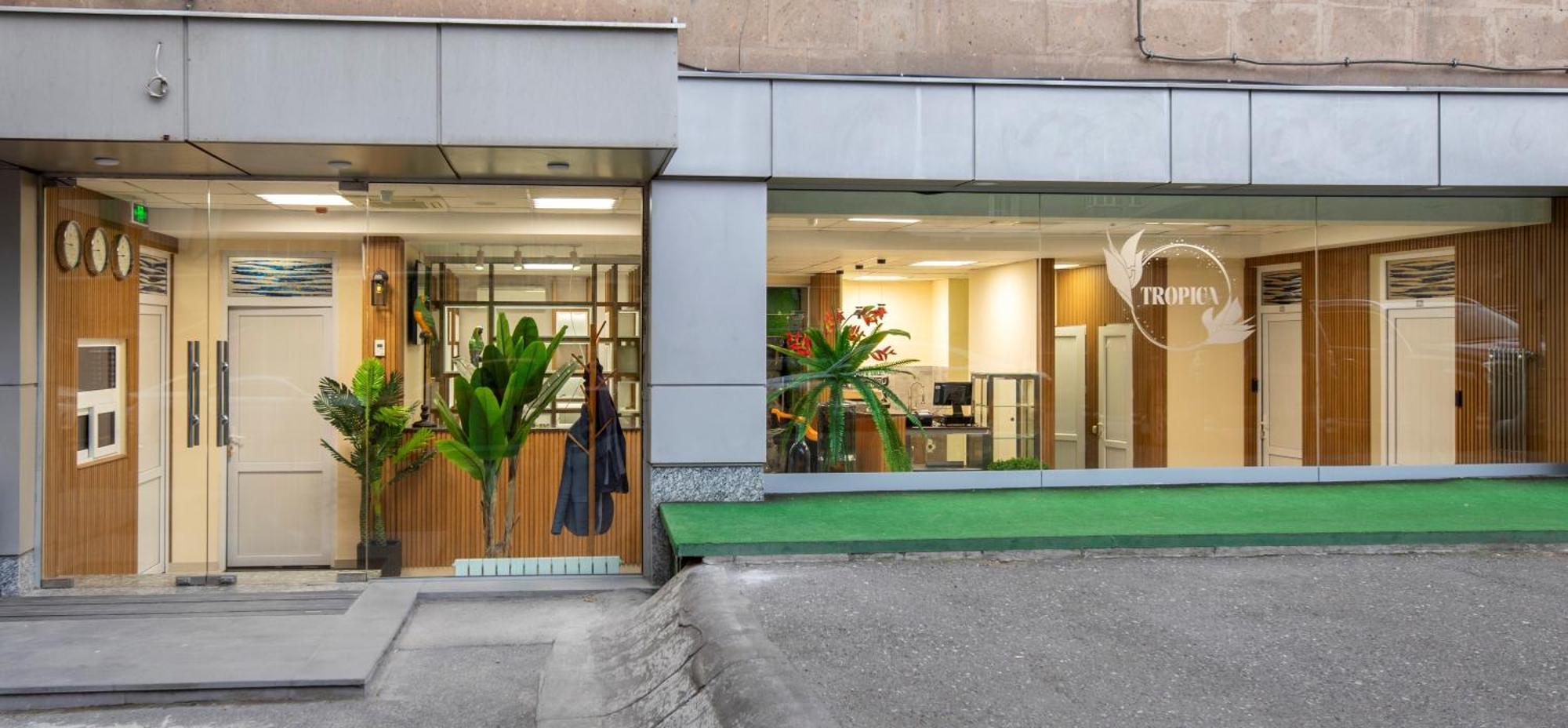 Tropica Inn Hostel Jerevan Eksteriør bilde